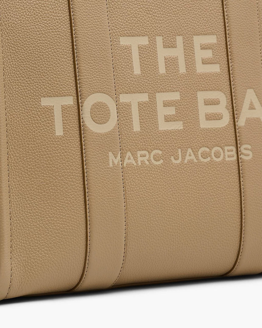 THE LEATHER
LARGE TOTE BAG
