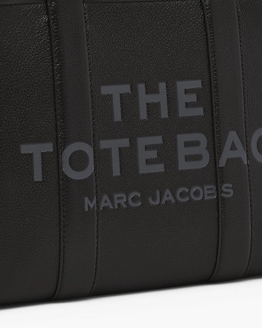 THE LEATHER
MEDIUM TOTE BAG