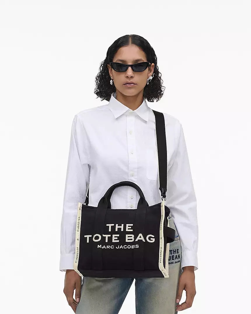 THE JACQUARD
MEDIUM TOTE BAG