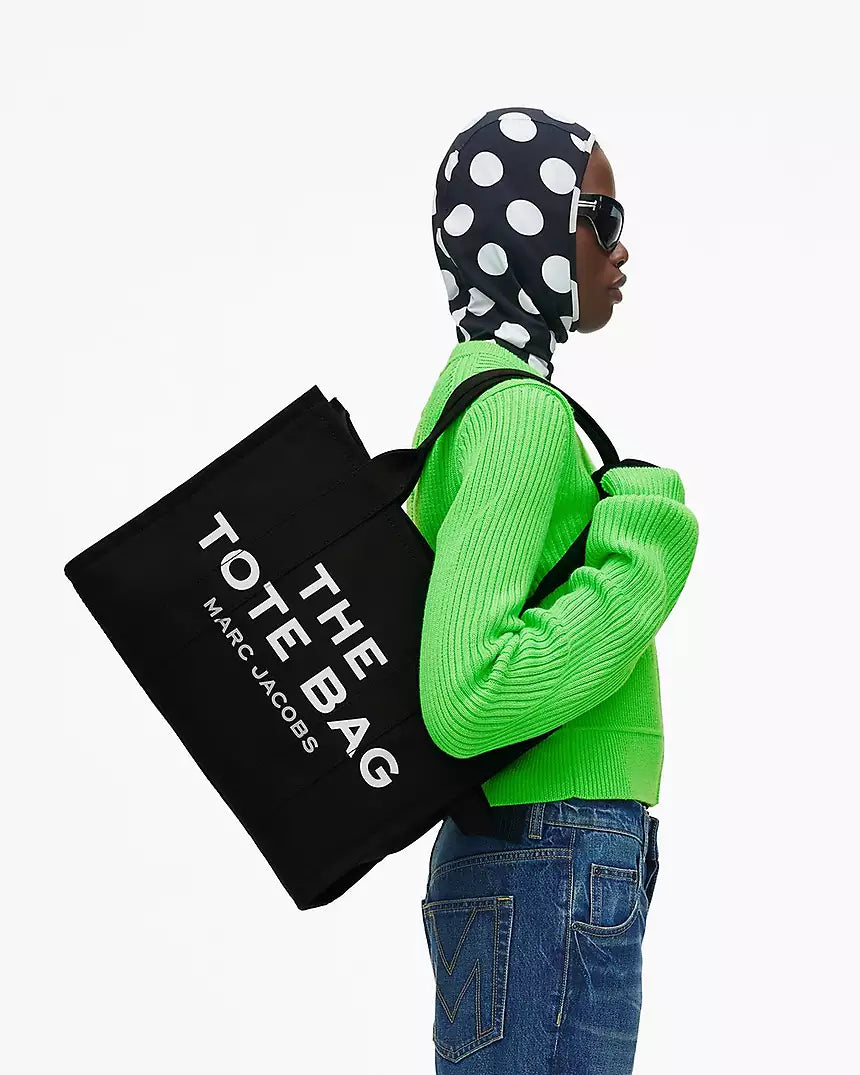THE CANVAS
LARGE TOTE BAG