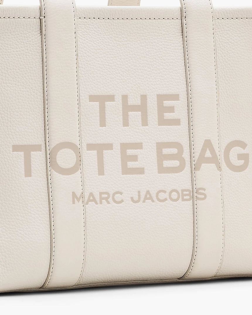 THE LEATHER
MEDIUM TOTE BAG