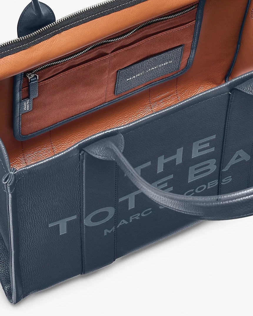 THE LEATHER
LARGE TOTE BAG