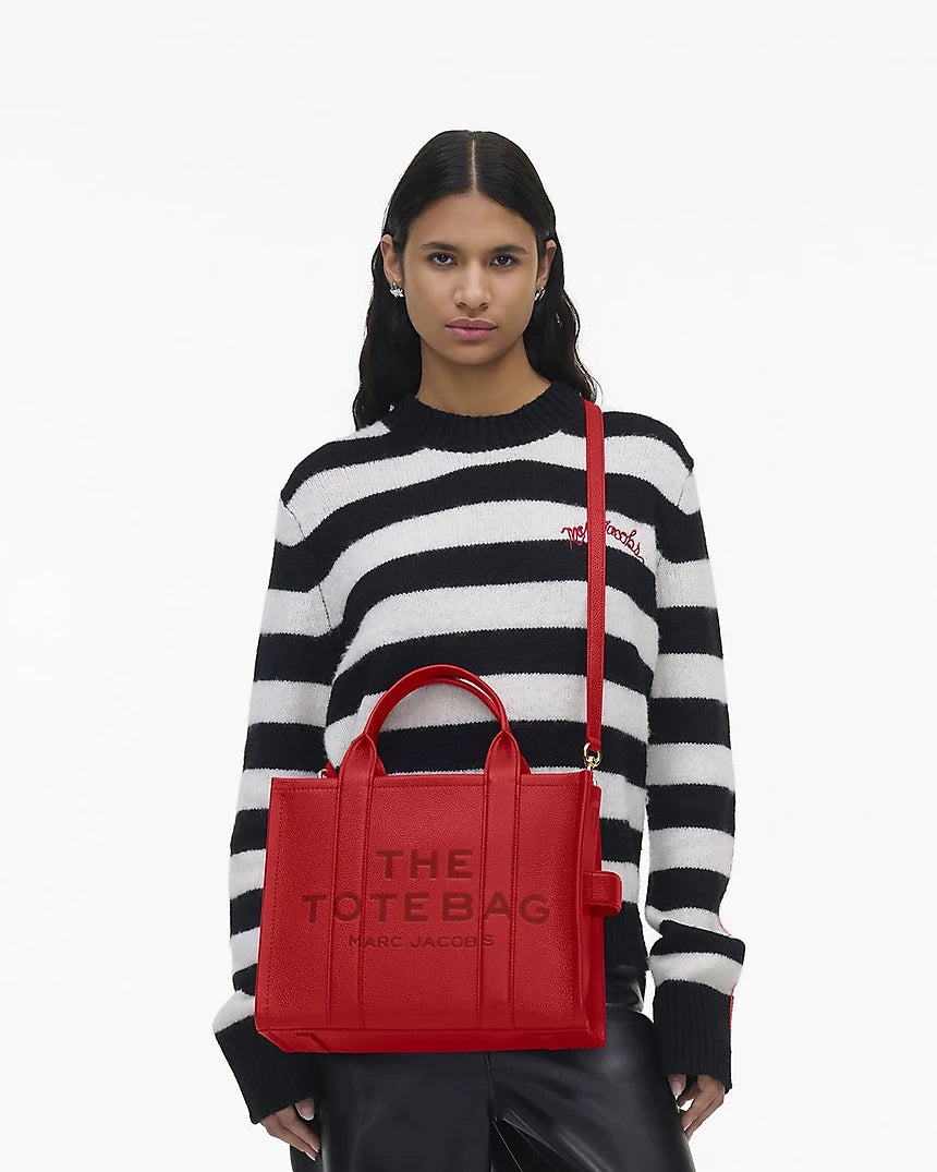 THE LEATHER
MEDIUM TOTE BAG