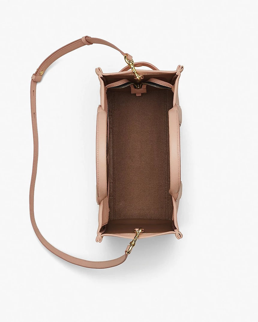 THE LEATHER
MEDIUM TOTE BAG