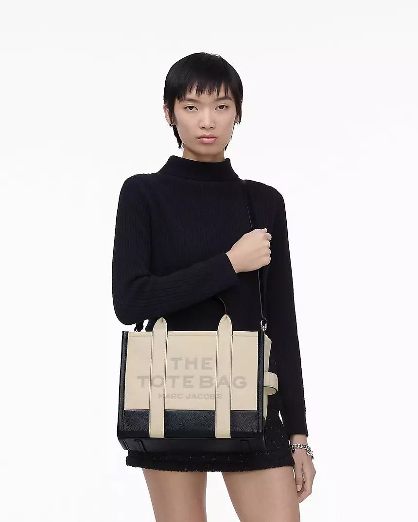 THE COLORBLOCK
MEDIUM TOTE BAG
