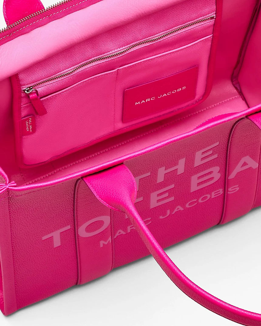 THE LEATHER
LARGE TOTE BAG