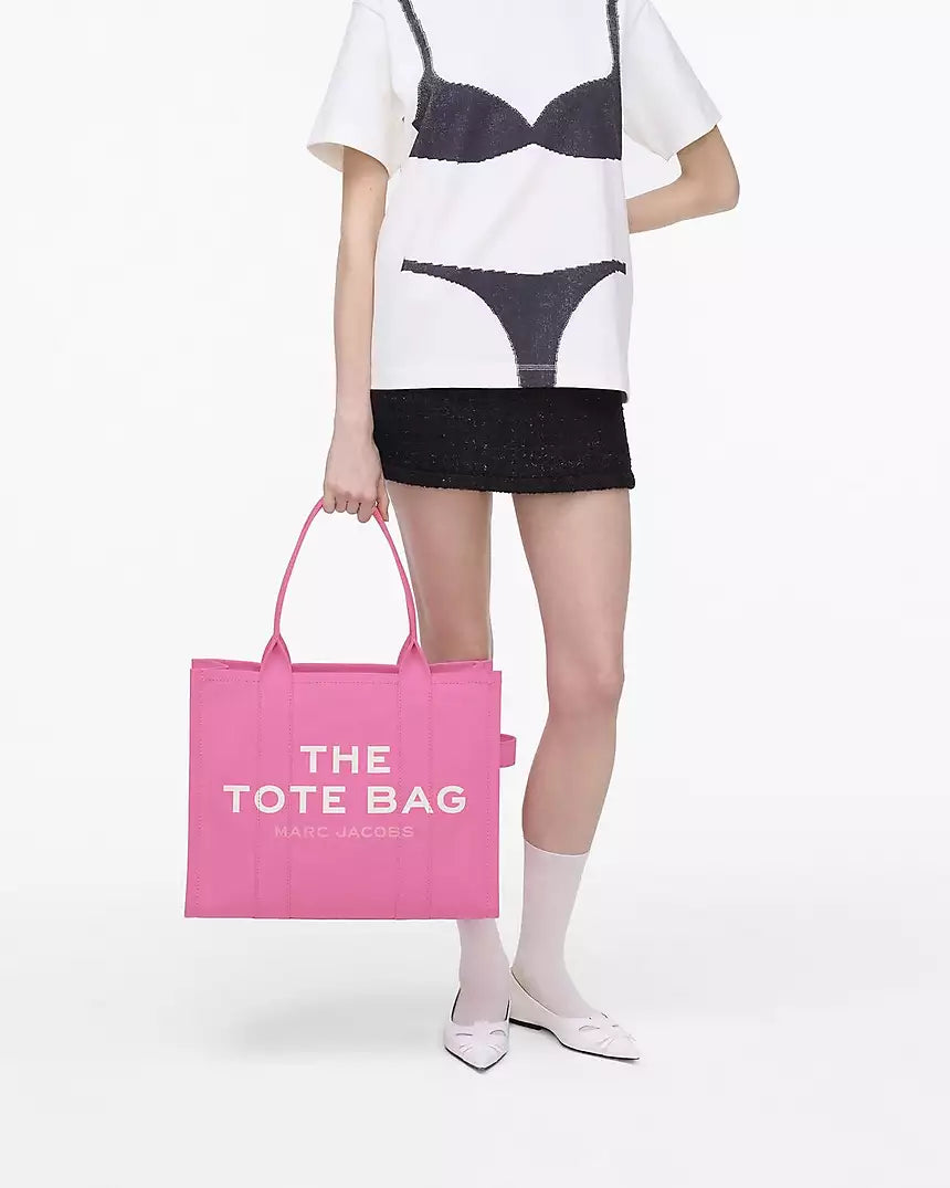 THE CANVAS
LARGE TOTE BAG