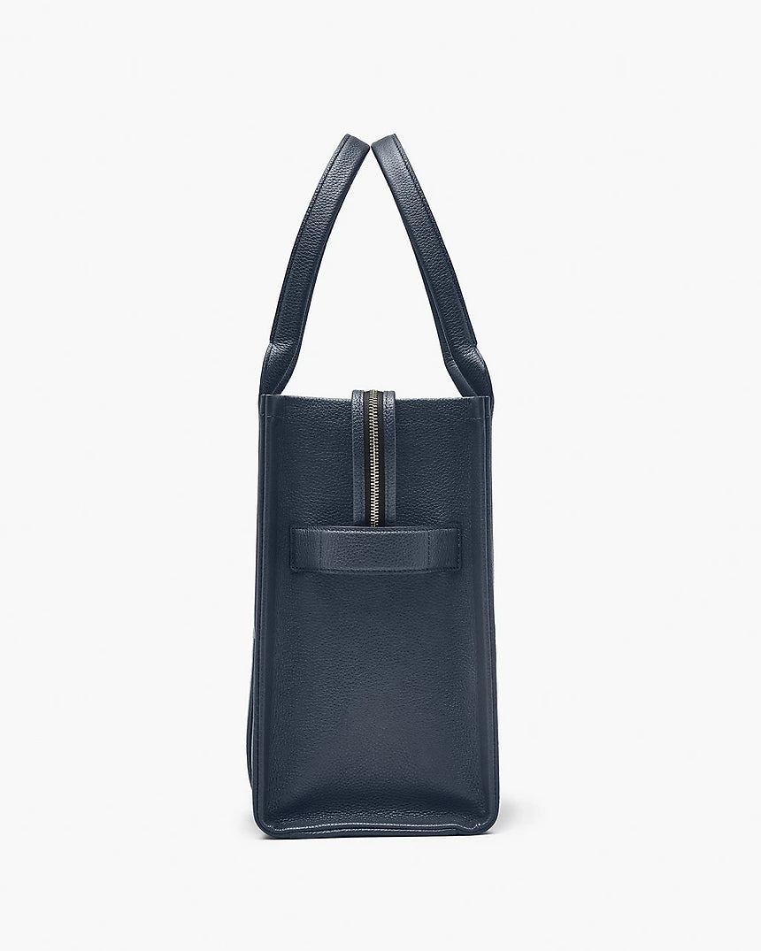 THE LEATHER
LARGE TOTE BAG