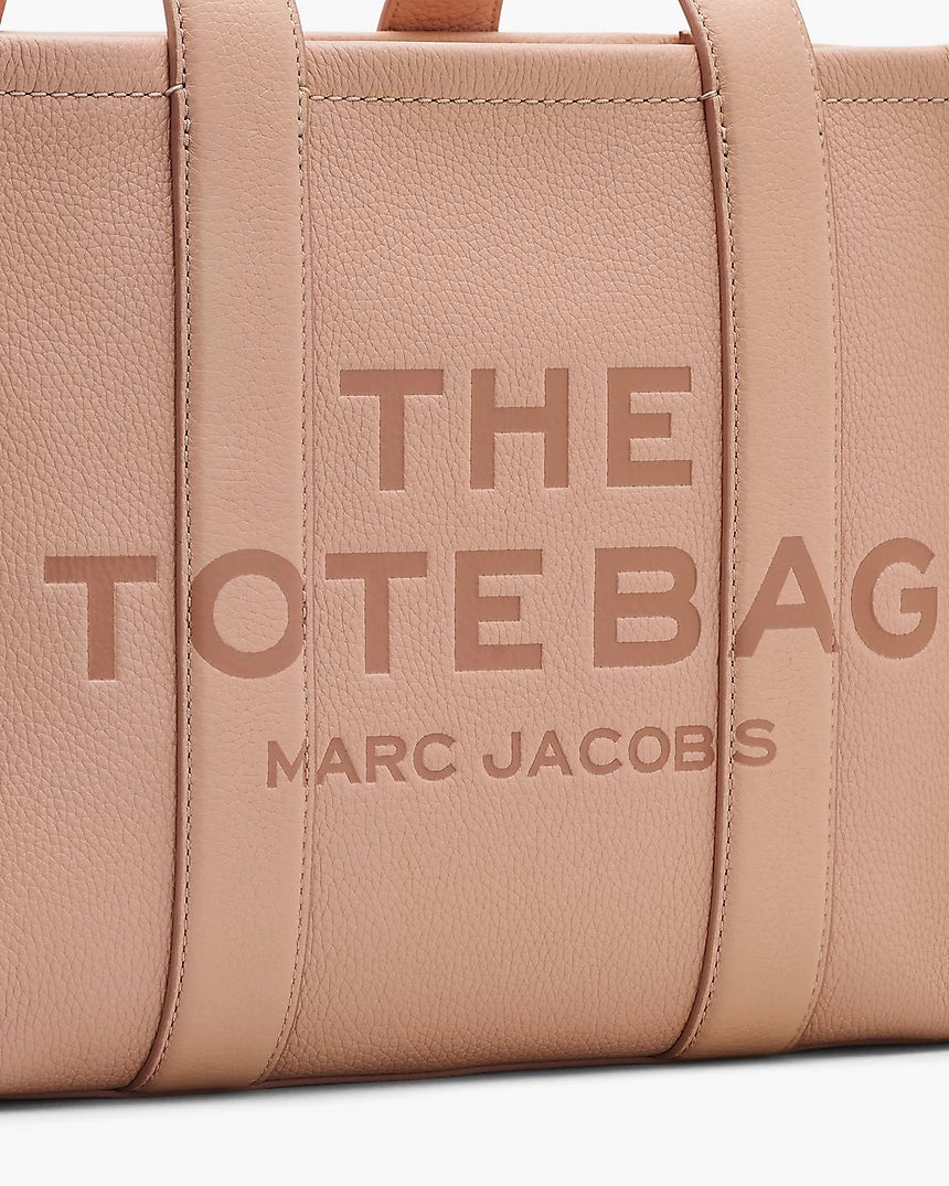 THE LEATHER
MEDIUM TOTE BAG