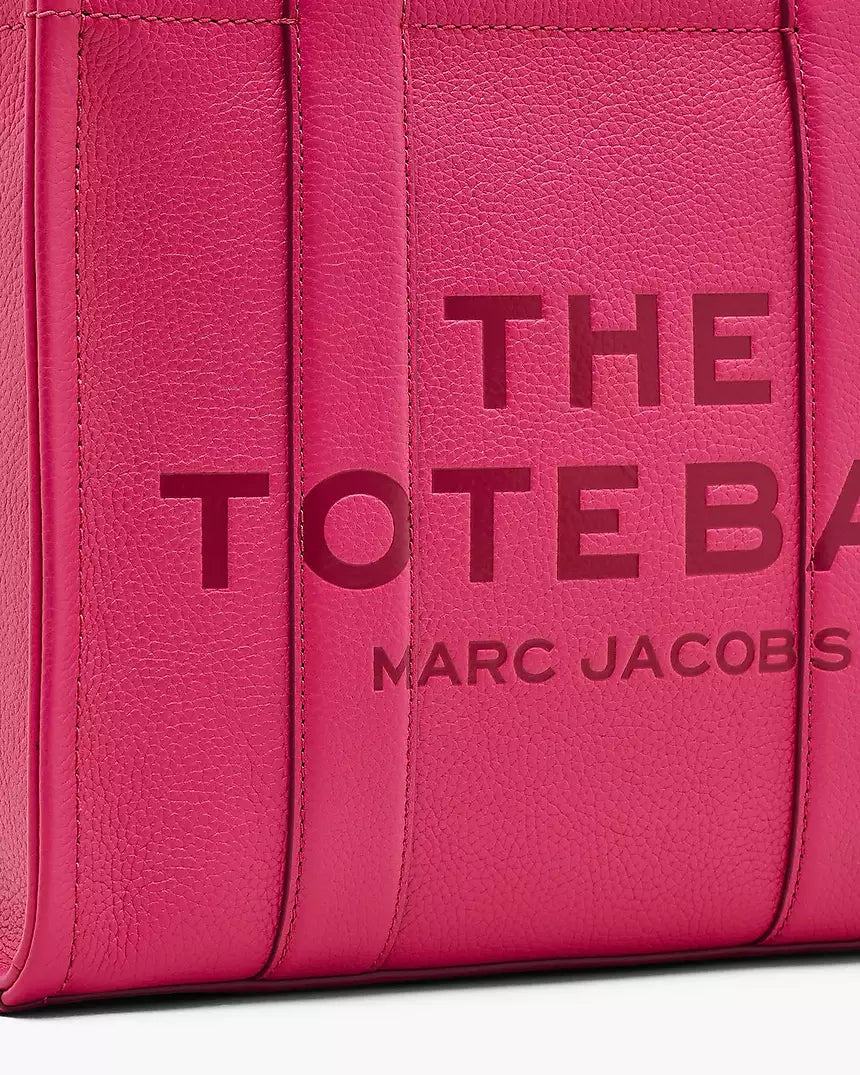 THE LEATHER MEDIUM TOTE BAG